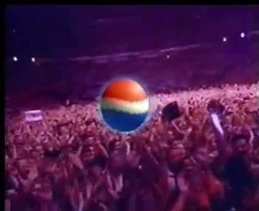 2000 - Pepsi Comercial 'United'