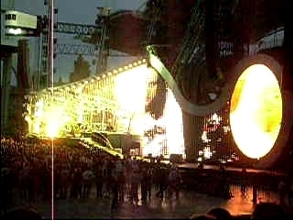 concert genesis Jeu tambourin phil collins