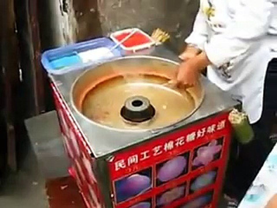 WhatsApp Amazing Talent  - making flower by stove