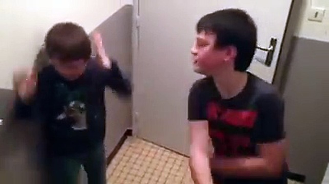 Rire avec ces enfants!!! Laughing with the children !!!