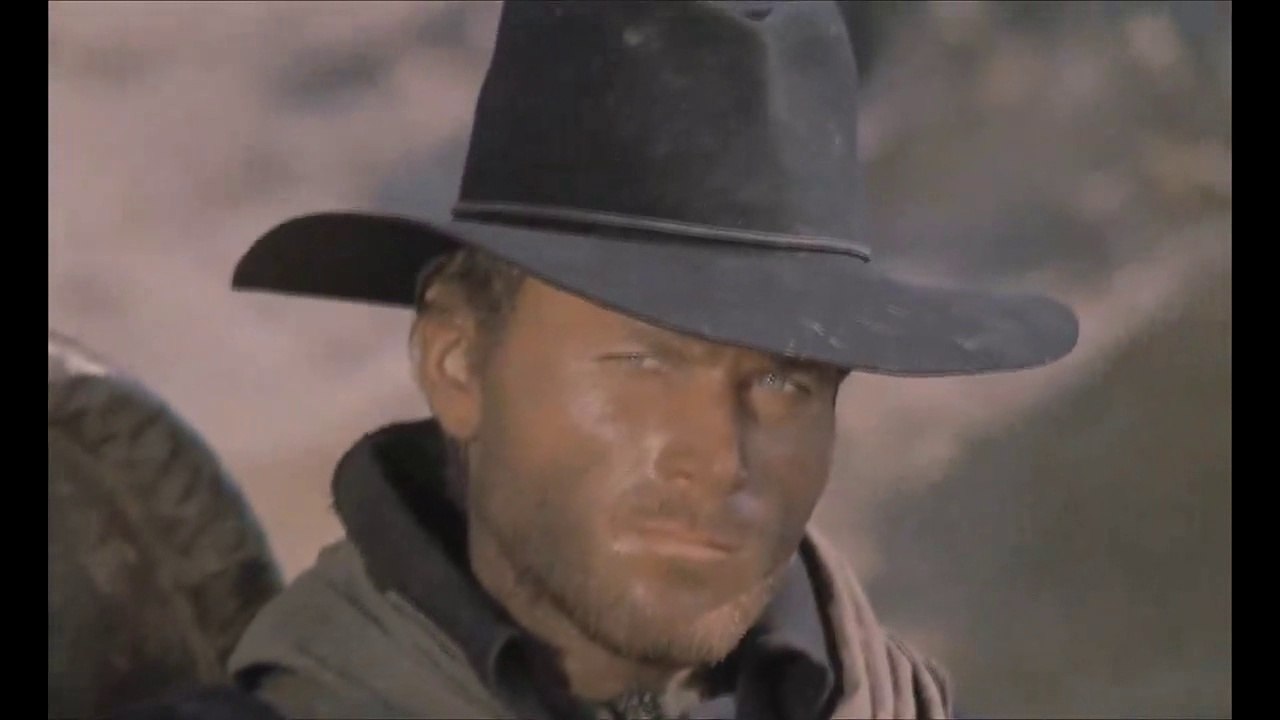 Um Pistoleiro Chamado Papaco Versão Django