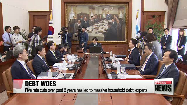 Korean gov't, household, corporations sitting on massive debt