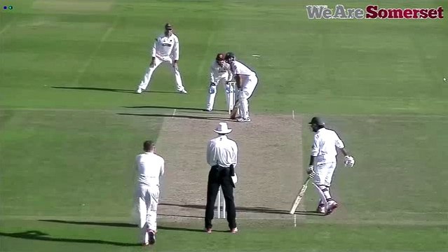 Somerset Off Spinner Gets into a Nasty Collision with Sarfraz Ahmed Knocking him to the Ground