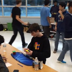 Nouveau record du monde de Rubik's Cube !