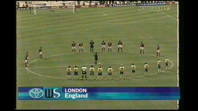 England 0 - 0 Sweden (Scholes red card)
