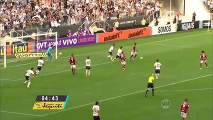 Corinthians goleia o Flamengo e encosta no Palmeiras