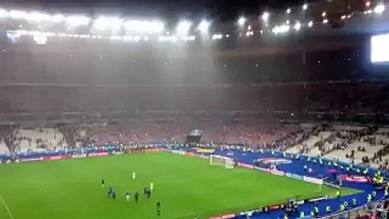 #EURO2016 L'adieu des supporters islandais à leurs héros ! #FRAISL #huh