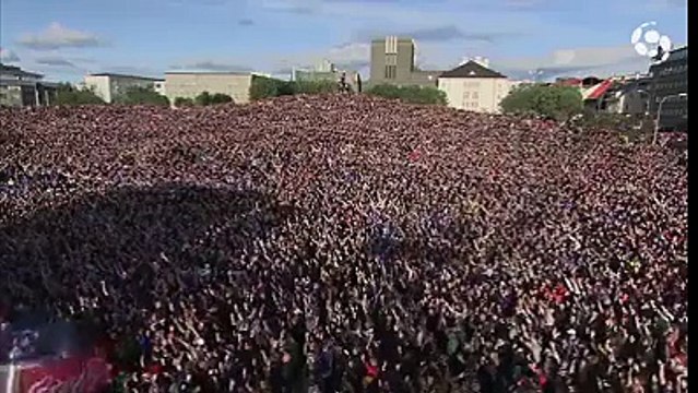 Quand 100.000 islandais réalisent un clapping géant