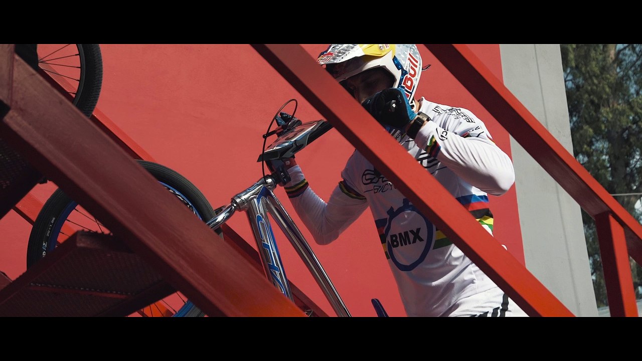 BMX - Race to Rio - Episode 2 - CDM 1 Santiago
