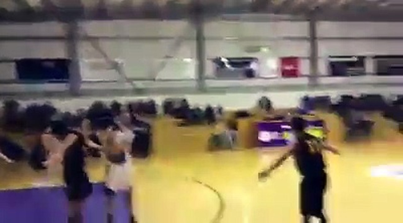 L'incroyable panier au buzzer