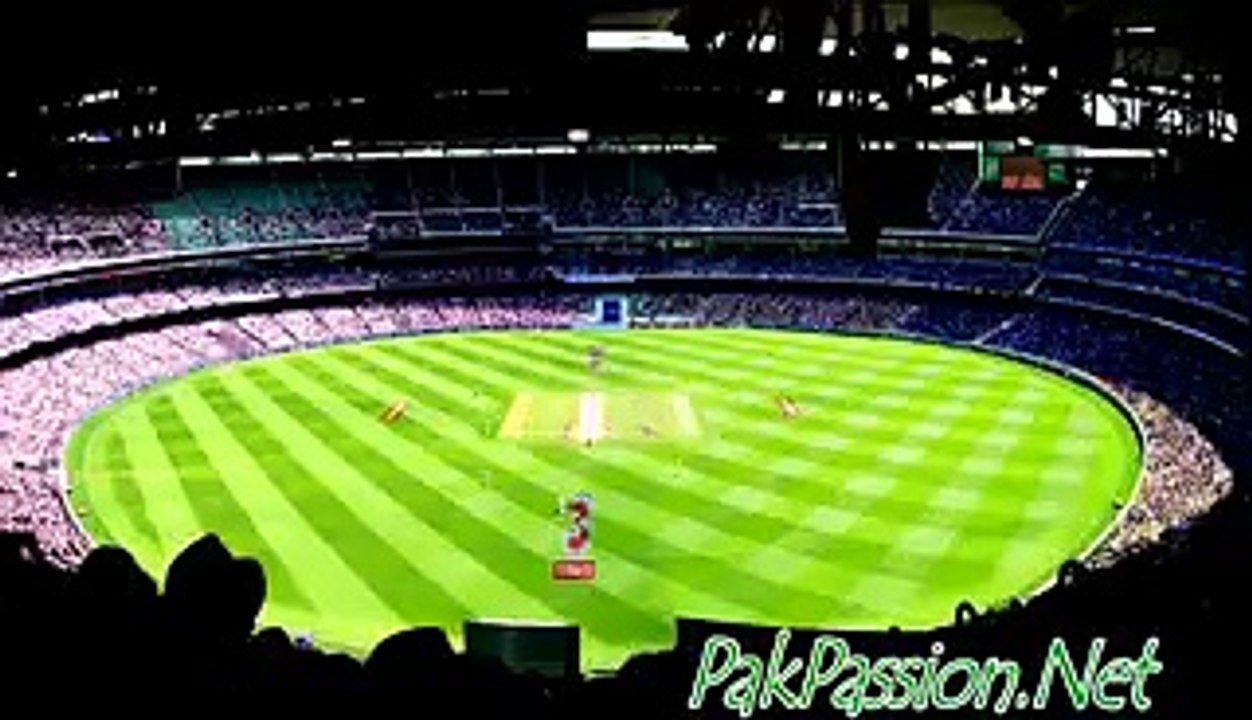 MUHAMMAD ASIF MAGIC BALL TO WHITE IN CRICKET MATCH