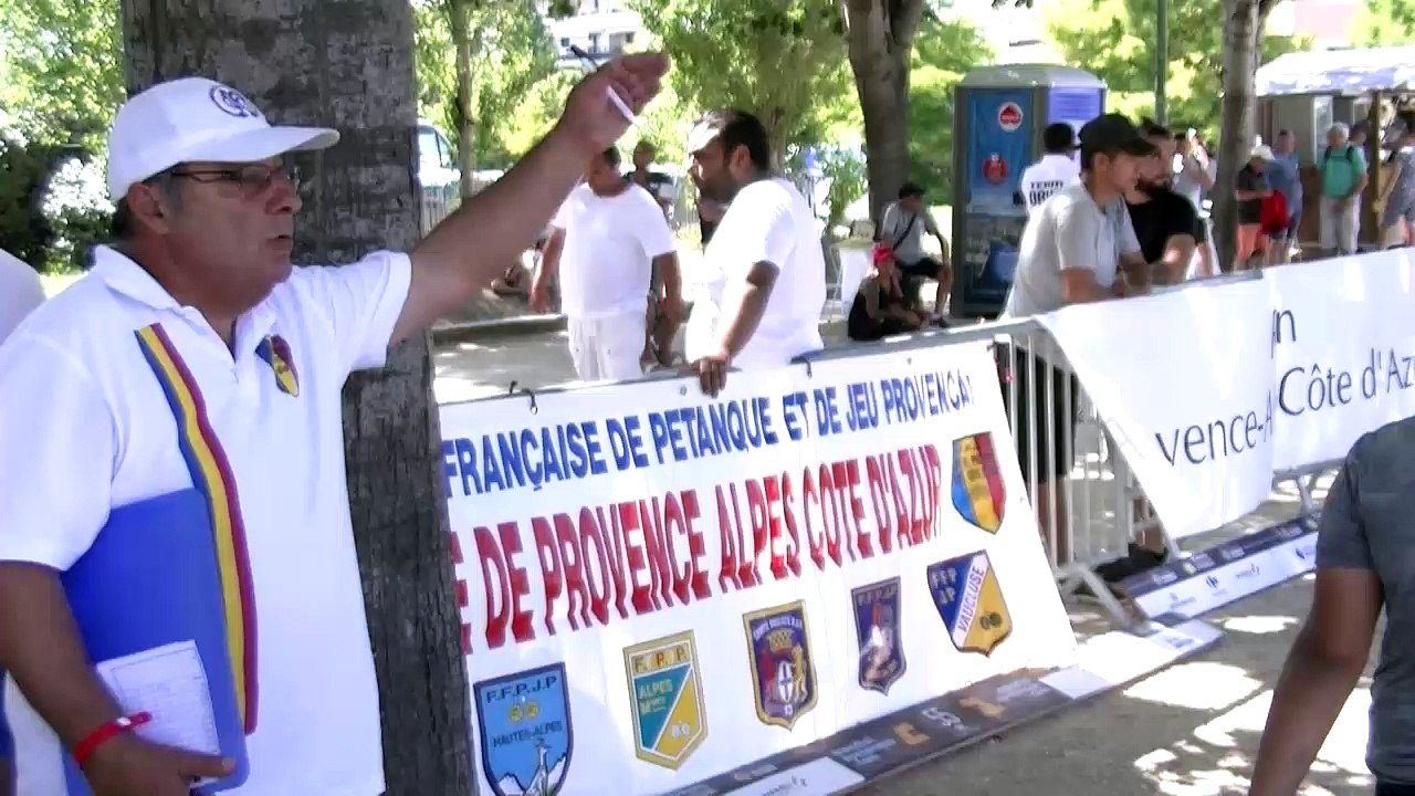 Au Mondial la Marseillaise à pétanque, un atelier d'initiation fait le bonheur des plus jeunes