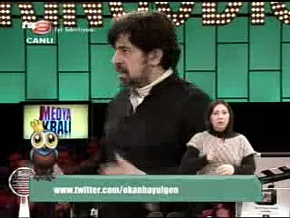 Okan Bayülgen  Uzun Sokak Muhabbeti (Medya Kralı) 17 Şubat 2012