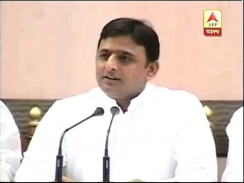 UP Chief Minister Akhilesh Yadav opposes FDI in retail