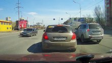 Acești șmecherași erau puși pe SMARDOIALĂ în mijlocul traficului, dar stai să vezi ce surpriză li se pregătește!