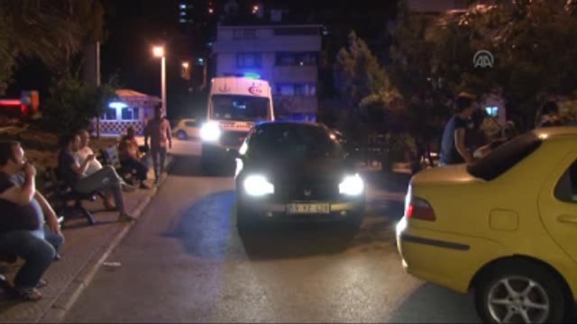 Oğlunu Kurtarmak İsterken Boğuluyordu