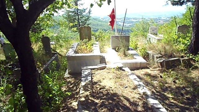 mustafa yurtsever mezarı 19 agustos 2012,cezmi yurtsever