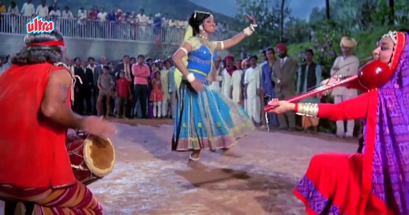 Duniya Ka Mela Mele Mein Ladki - Hema Malini, Dharmendra, Raja Jani Song