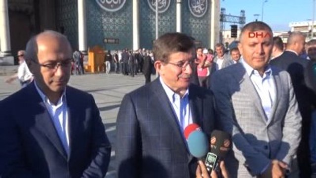 Davutoğlu Teröre Karşı Omuz Omuza Vermek Durumundayız