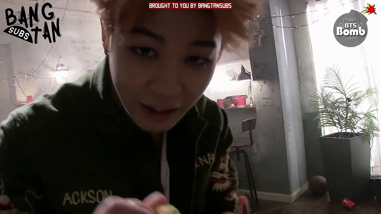 [ENG] 160705 BOMB: OMG;; Let's be scared of a toy snake ;;;; (by cute Jimin)
