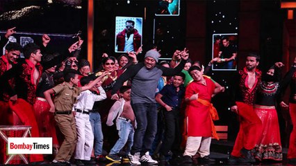 Salman Khan Dances On Zingat Song On Chala Hawa Yeu Dya