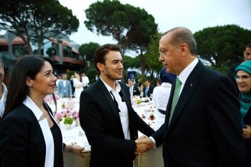 Mustafa Ceceli Müezzinlik Yaptığını İtiraf Etti