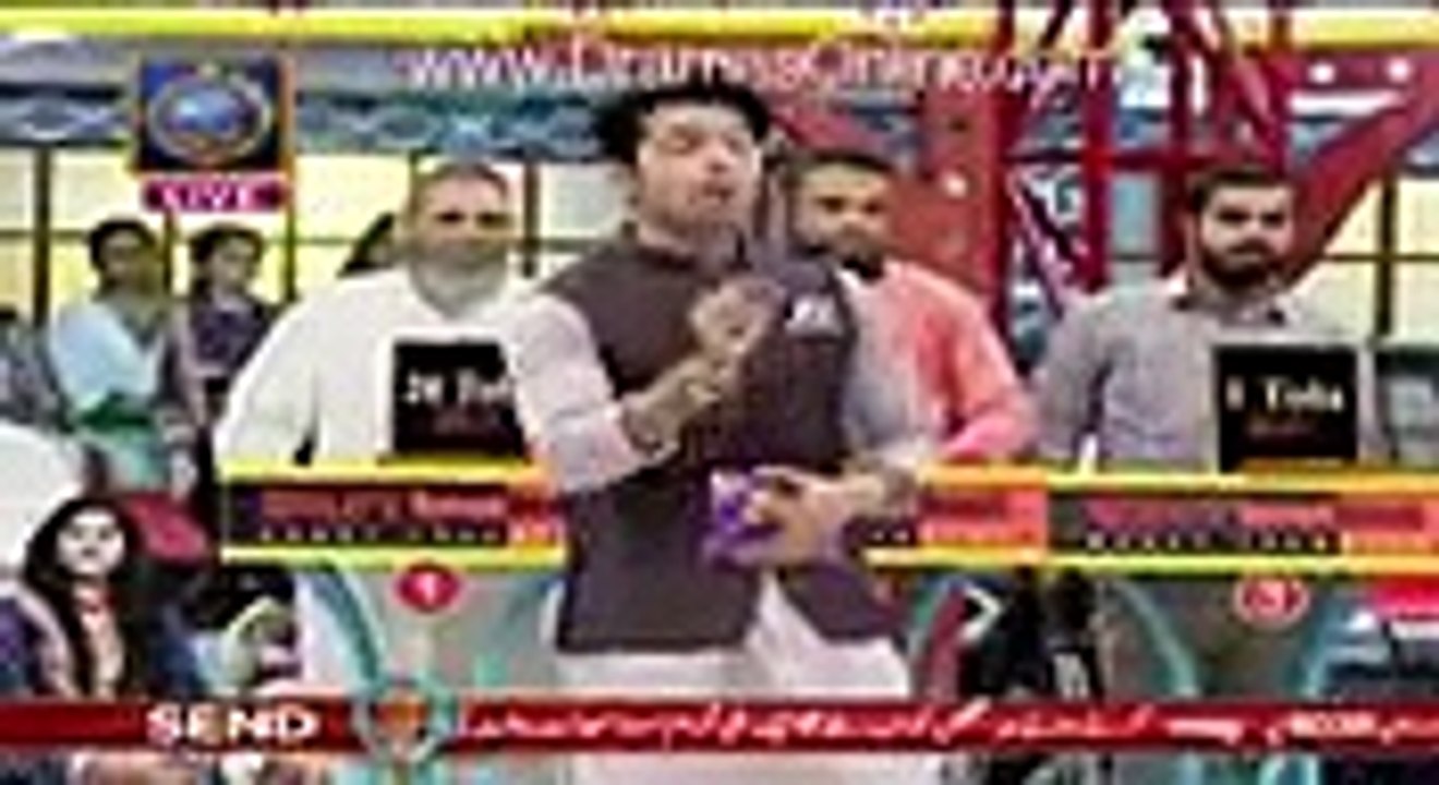 See What this Lady did in Fahad Mustafa Show Jeeto Pakistan
