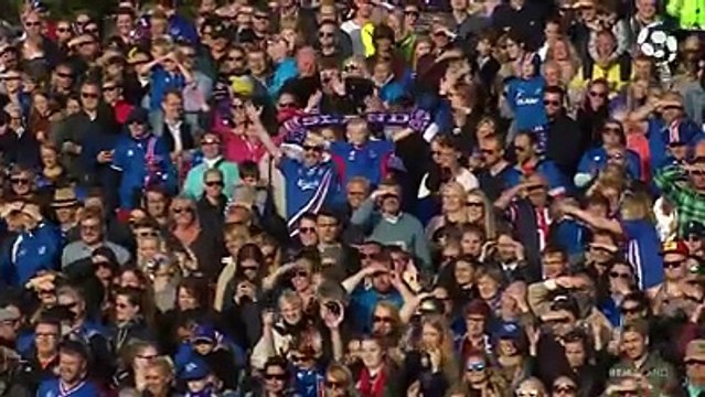 Les joueurs islandais fêtés en héros à Reykjavik