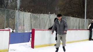 Jerry Tan WALKING on ice - 12/25/2009