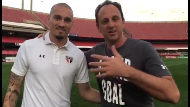 Ceni entrevista Maicon no Morumbi e elogia atuação de goleiro do novo xerife tricolor