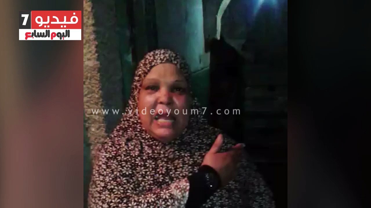 "أم بيومى" تصرخ من الصرف الصحى.. مساجد ومنازل شبرا الخيمة تغرق فى مياه المجارى