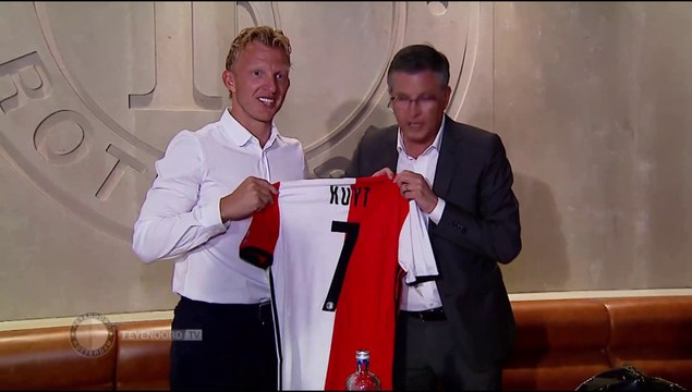 05-07-2016 Dirk Kuijt zet handtekening onder nieuw contract bij Feyenoord