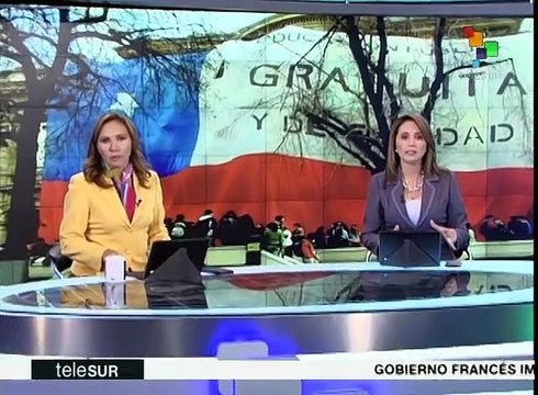 Universitarios chilenos marchan en exigencia de una educación gratuita
