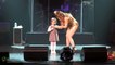 Ани Лорак с дочкой на концерте в Майами, 22-01-16