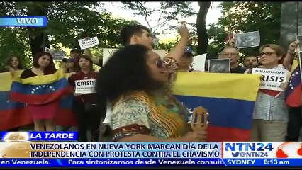 Venezolanos residentes en Nueva York se reúnen durante Día de la Independencia para pedir "libertad" en su país