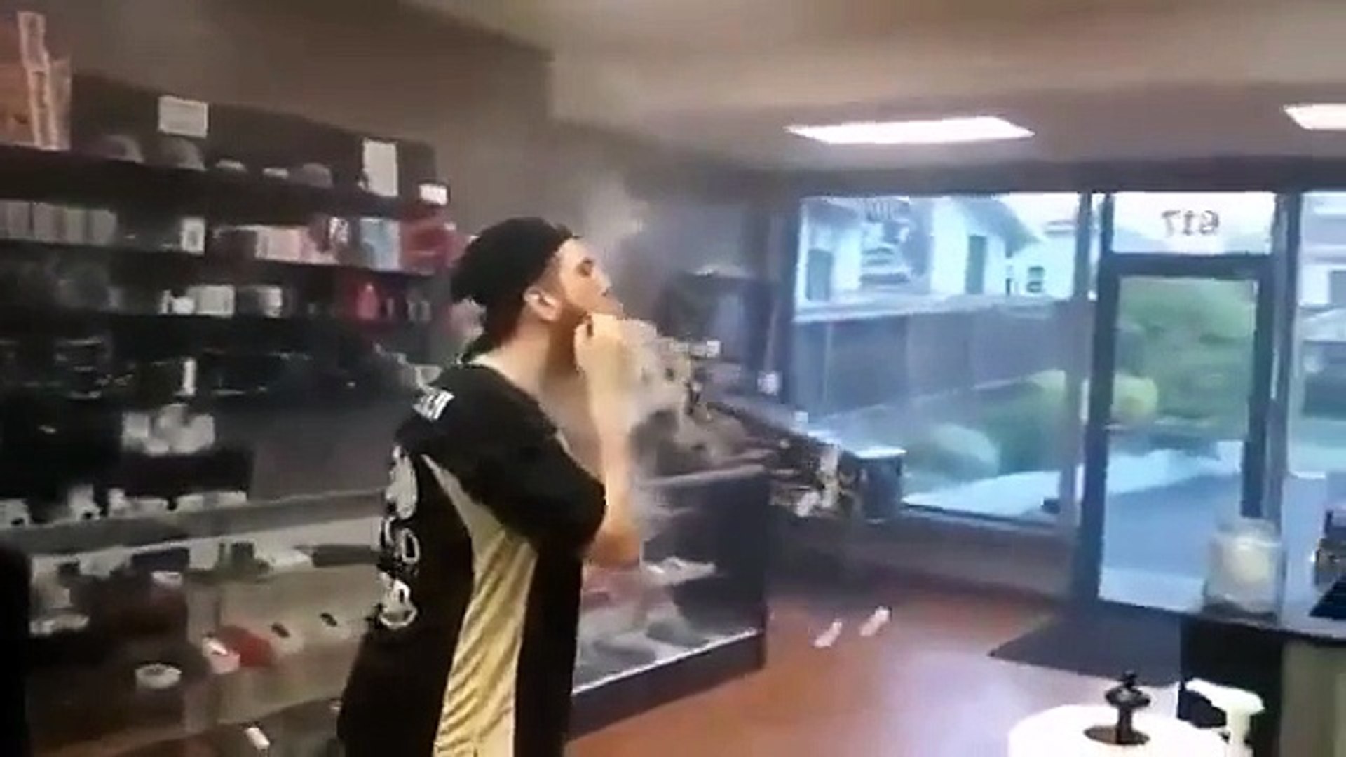 ⁣Магазин электронных сигарет vape shop/