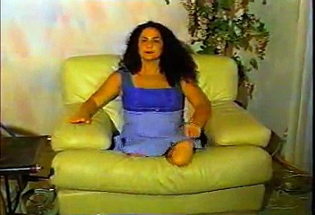 #10 Double Leg Amputee Women and Missing Fingers