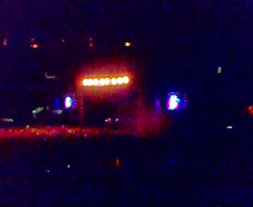 Jonas Brothers - A Little Bit Longer (Live, São Paulo, Morumbi 24/05)