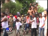 #RathYatra2016 - Akhadas performing stunts in Lord Jagannath Rathyatra - Tv9 Gujarati