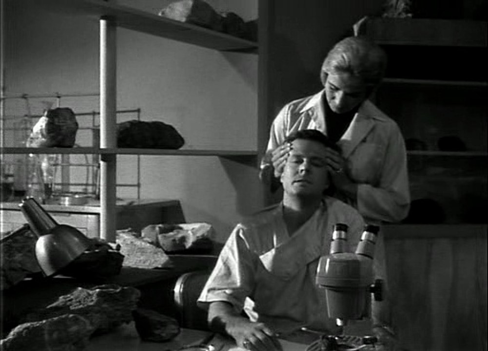 The Outer Limits ( 1963-65 )  S01E09 - Corpus Earthling