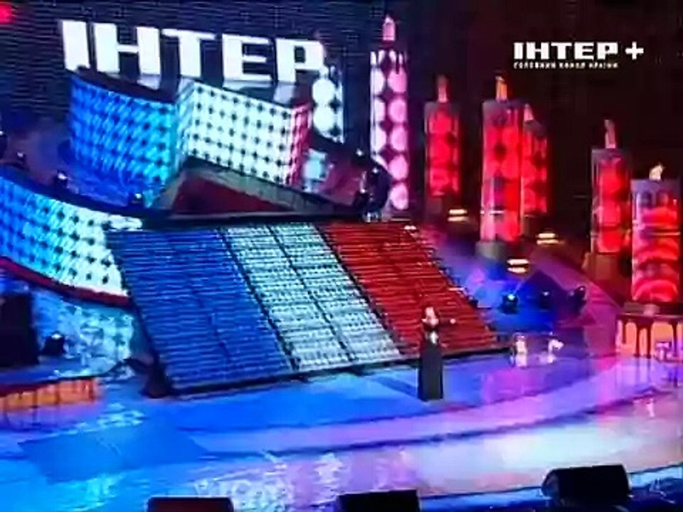 Mireille Mathieu in Kiev, Ukraine (19-10-2011)