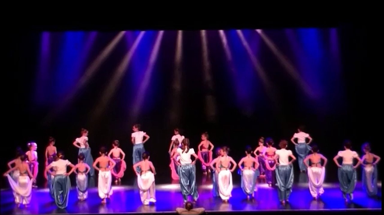 Centre de danse Art'&Forme(Gala 2016 extraits)