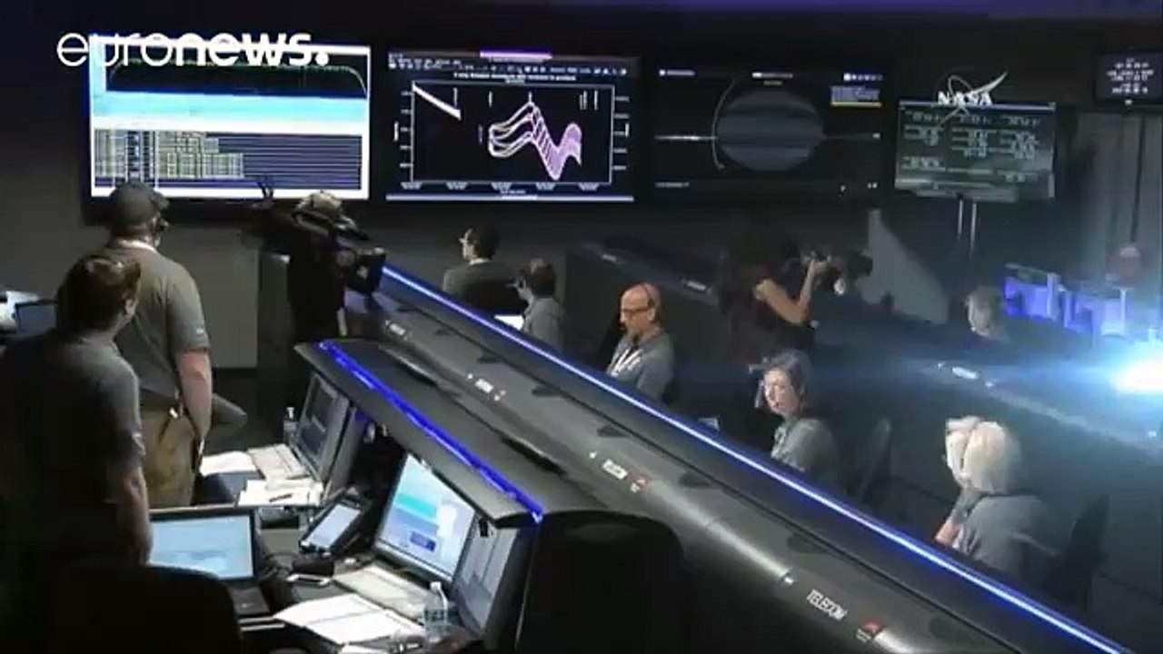 WWW.IZLEVIDEO.NET-'Juno' Jüpiter'in yörüngesine oturdu