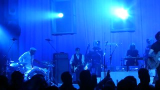 Jack White Chicago July 23 2014 Seven Nation Army with fan