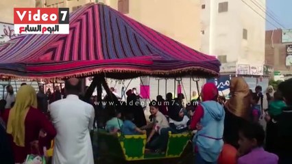 الأطفال يرقصون على أنغام "الدى جى" فى ميادين الغربية