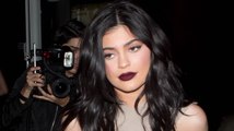 La compañía de cosméticos de Kylie Jenner acaba de ser calificada con una F por el Better Business Bureau
