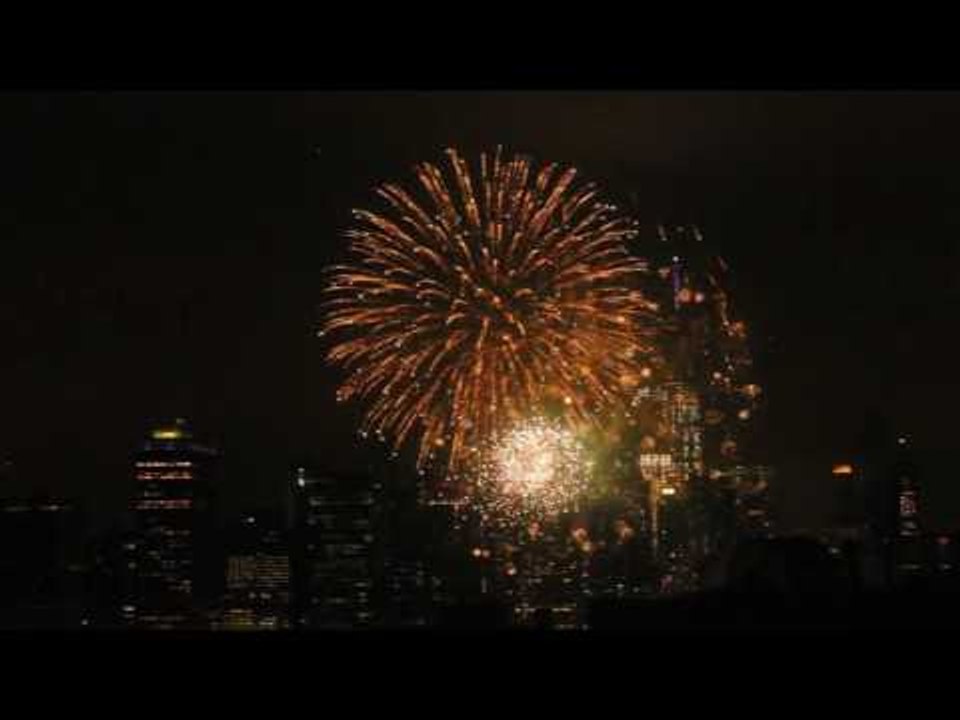 40th Anniversary Macy's Fireworks Display Lights Up NYC