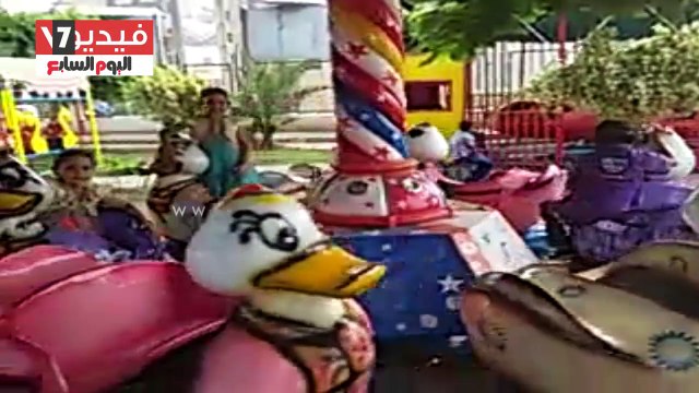 أطفال بنى سويف يتحدون حرارة الجو فى أول أيام عيد الفطر