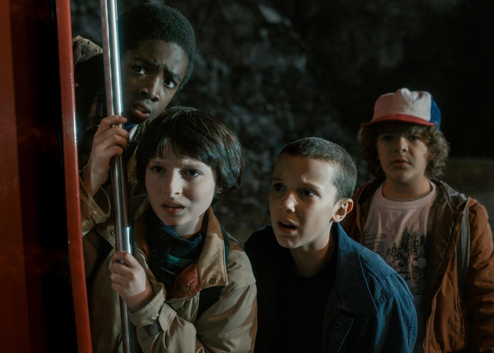 Stranger Things - Trailer 2 - Netflix -