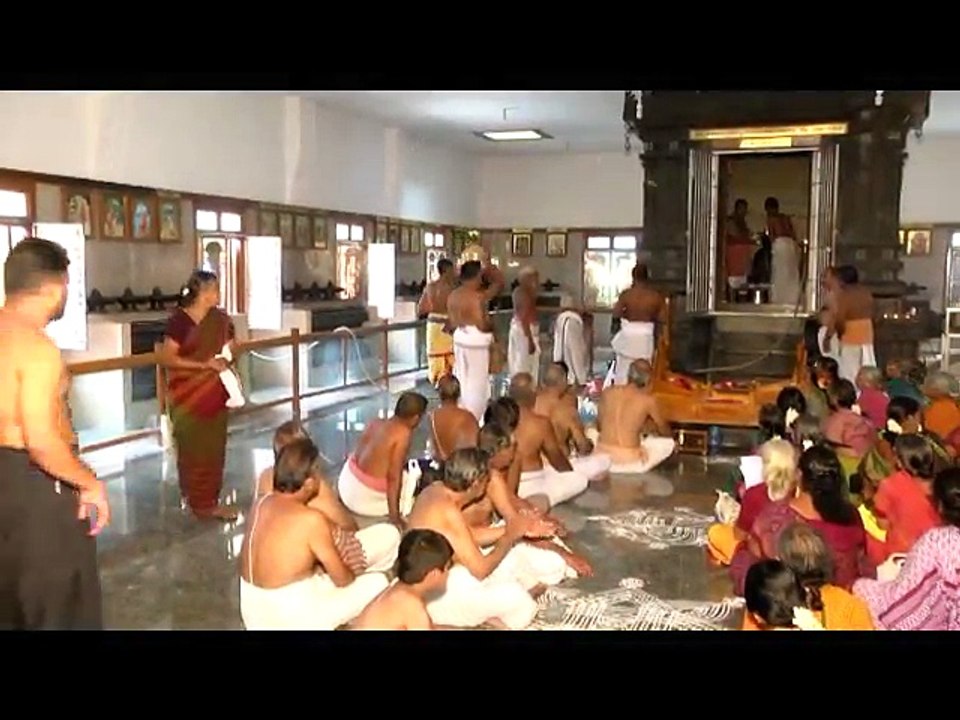 govindapuram tapovanam samvastra abhishegam 18 6 16  VTS_01_3 (1)